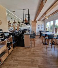 Restaurant in fantastic beach location for rent