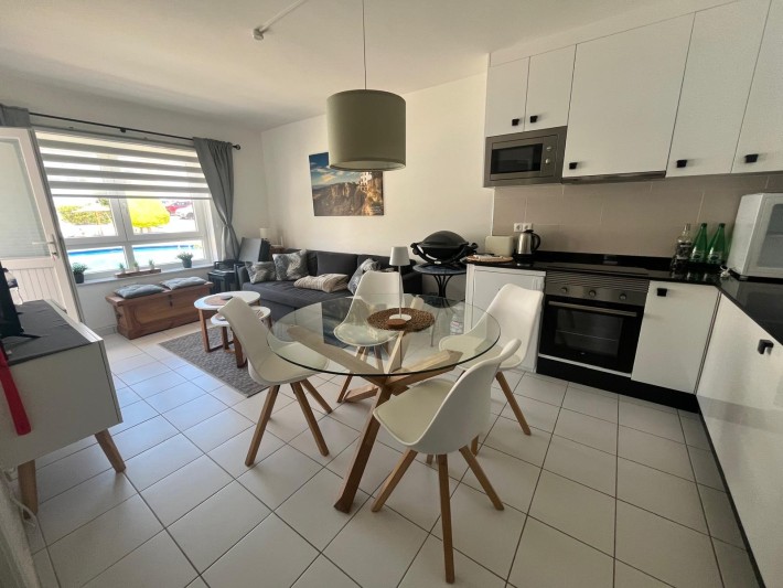 Semi-detached bungalow in great location on the beachside of Cabo Roig Semi-detached bungalow in great location on the beachside of Cabo Roig