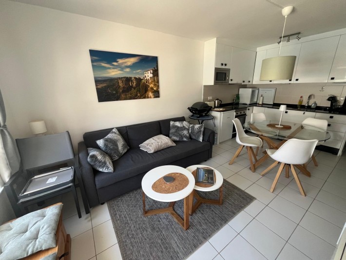 Semi-detached bungalow in great location on the beachside of Cabo Roig Semi-detached bungalow in great location on the beachside of Cabo Roig