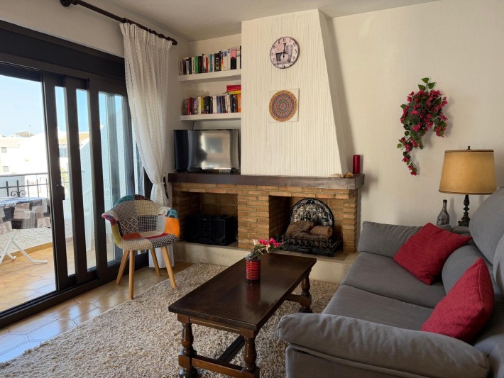 Upstairs apartment with 3 terraces at Cala Capitán beach in Cabo Roig Upstairs apartment with 3 terraces at Cala Capitán beach in Cabo Roig