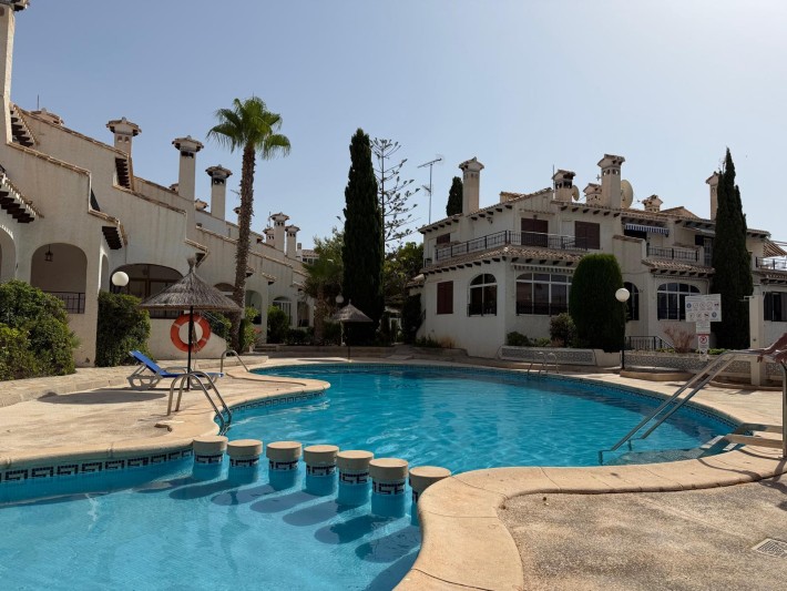 Beautifully renovated corner terraced house on the beachside of Cabo Roig