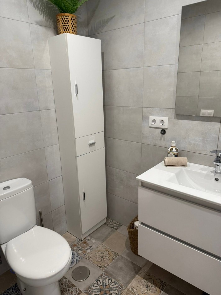 Spacious terraced house in fantastic location only 100m from the beach in Cabo Roig
