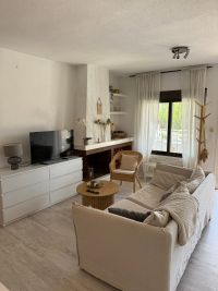 Spacious terraced house in fantastic location only 100m from the beach in Cabo Roig