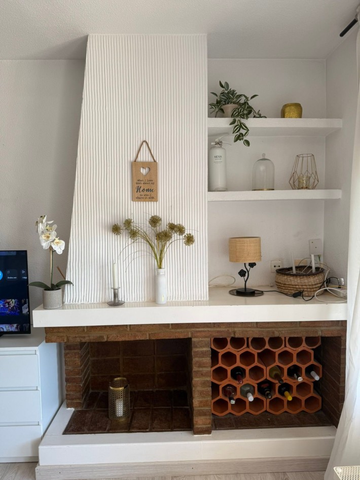 Spacious terraced house in fantastic location only 100m from the beach in Cabo Roig
