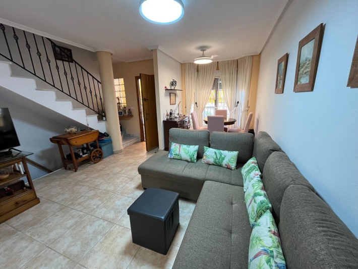 Spacious terraced house with 2 community pools in Los Altos Spacious terraced house with 2 community pools in Los Altos