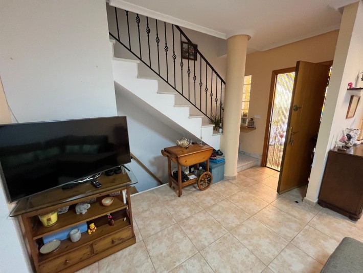 Spacious terraced house with 2 community pools in Los Altos Spacious terraced house with 2 community pools in Los Altos