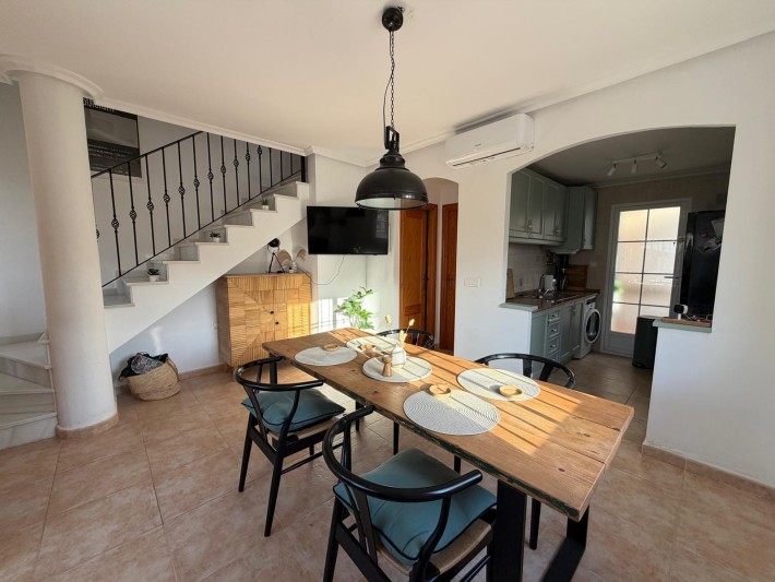 Semi-detached house on large corner plot in Los Balcones Semi-detached house on large corner plot in Los Balcones
