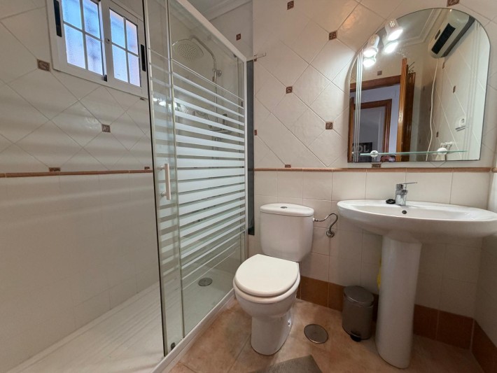 Semi-detached house on large corner plot in Los Balcones Semi-detached house on large corner plot in Los Balcones