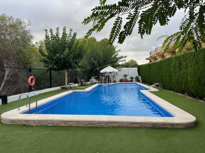 Semi-detached house on large corner plot in Los Balcones Semi-detached house on large corner plot in Los Balcones