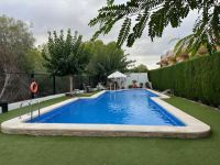 Semi-detached house on large corner plot in Los Balcones