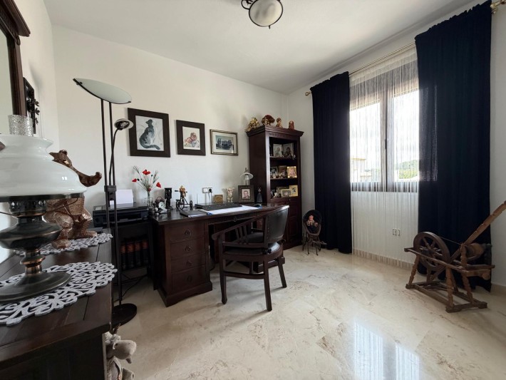 Luxury duplex penthouse with great views in Las Ramblas Luxury duplex penthouse with great views in Las Ramblas