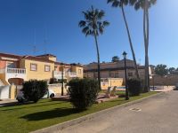 Downstairs apartment with large terrace in La Zenia