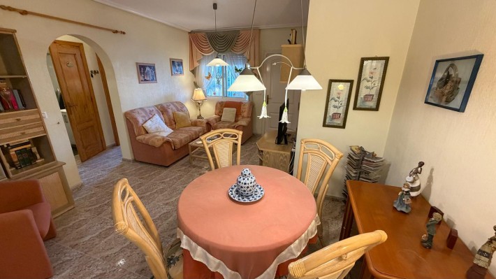 Downstairs apartment with large terrace in La Zenia