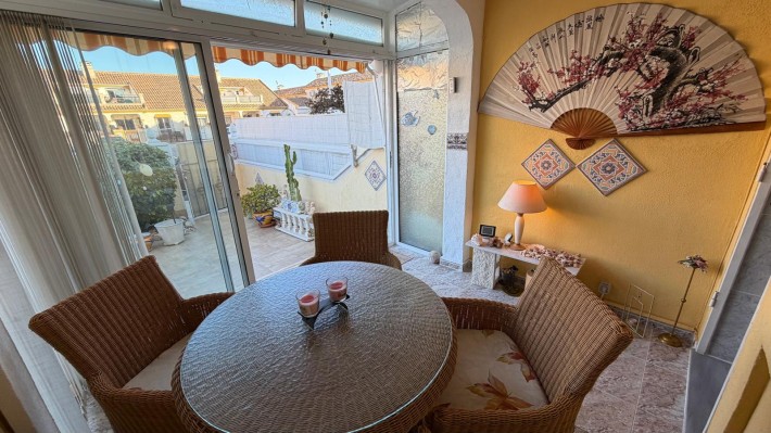 Downstairs apartment with large terrace in La Zenia