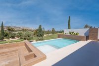 Luxury front line golf villas