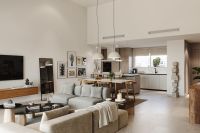 Modern new villas on one level with private pool at the golf course