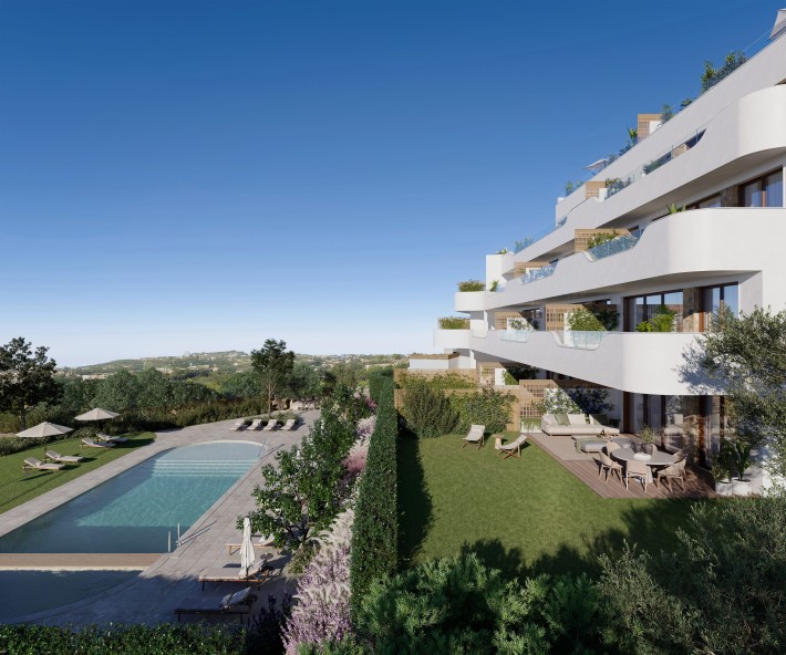 Luxury golf apartments on prestigous golf course