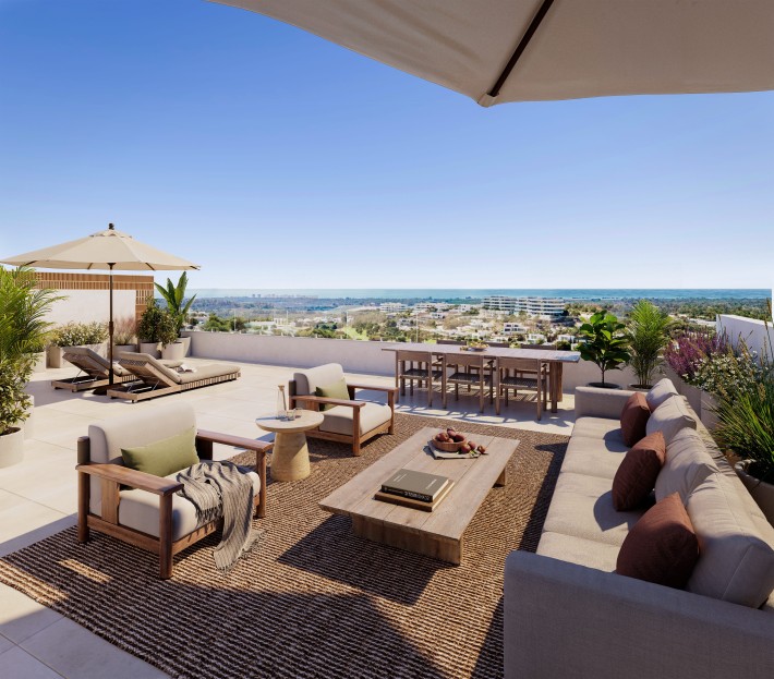 Luxury golf apartments on prestigous golf course