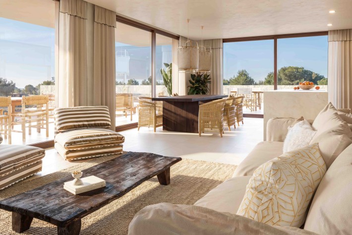 Luxury newbuild villas at prestigous golf course