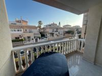 Sunny apartment in Playa Flamenca with large community pool