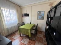 Well presented corner house in central location in Playa Flamenca