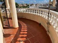 Spacious detached villa with private pool in Playa Flamenca