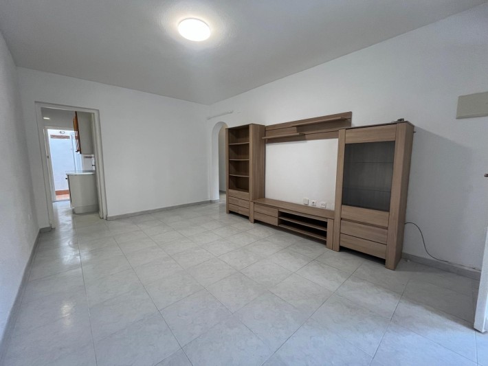 Spacious apartment with 3 bedrooms and 2 community pools in Playa Flamenca