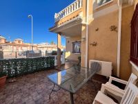 Casa independiente en lugar central en Playa Flamenca