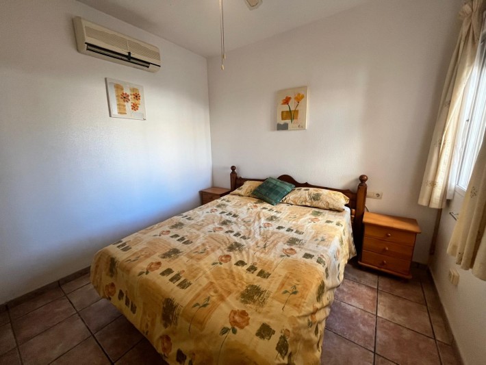 Casa independiente en lugar central en Playa Flamenca