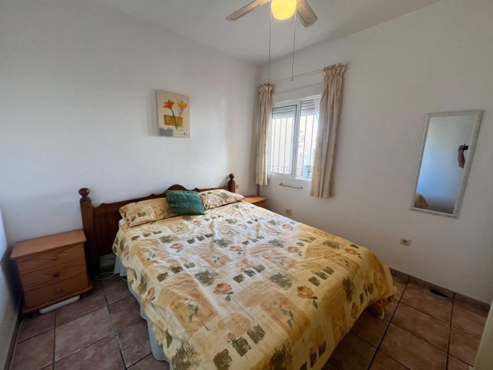 Casa independiente en lugar central en Playa Flamenca
