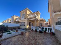 Detached villa in central location in Playa Flamenca