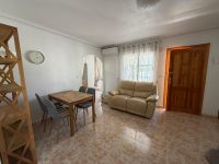 Well presented corner house in Playa Flamenca