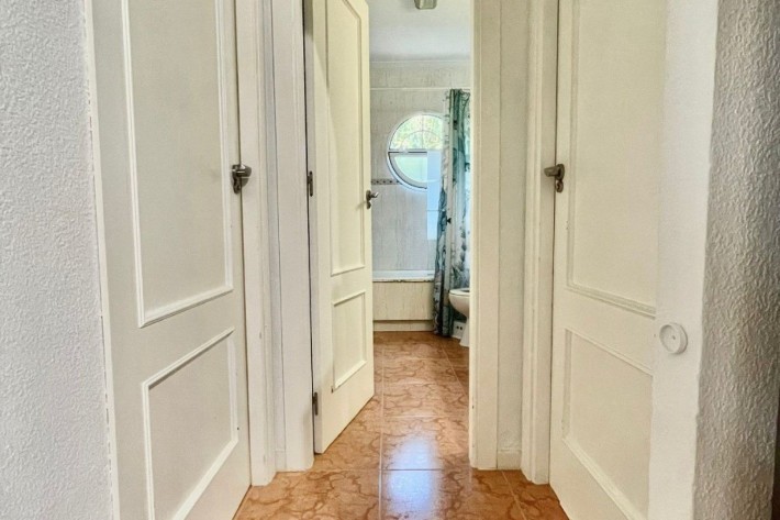 Well presented corner house with 3 bedrooms in Playa Flamenca