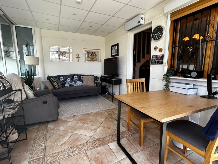 Spacious corner house in gated complex close to amenities in Playa Flamenca Spacious corner house in gated complex close to amenities in Playa Flamenca