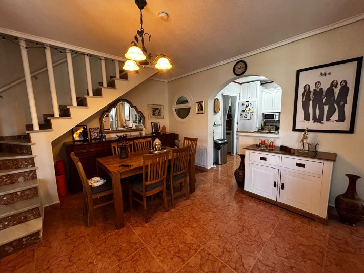 Spacious corner house in gated complex close to amenities in Playa Flamenca Spacious corner house in gated complex close to amenities in Playa Flamenca