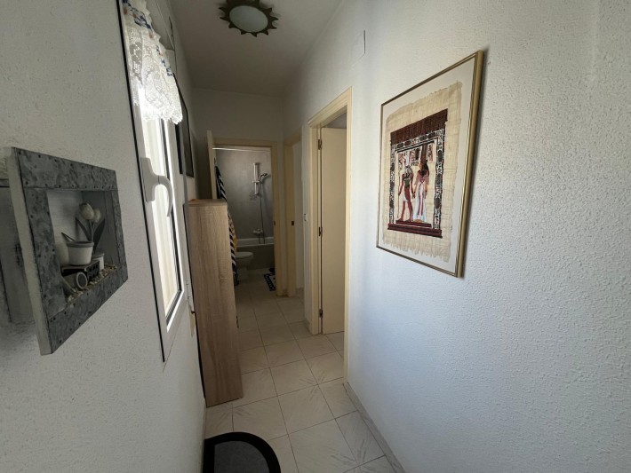 Upstairs corner apartment with fantastic views Upstairs corner apartment with fantastic views