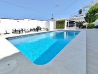 Large detached villa with private pool in San Miguel de Salinas