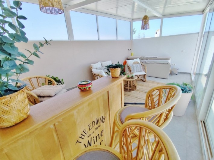 Large detached villa with private pool in San Miguel de Salinas