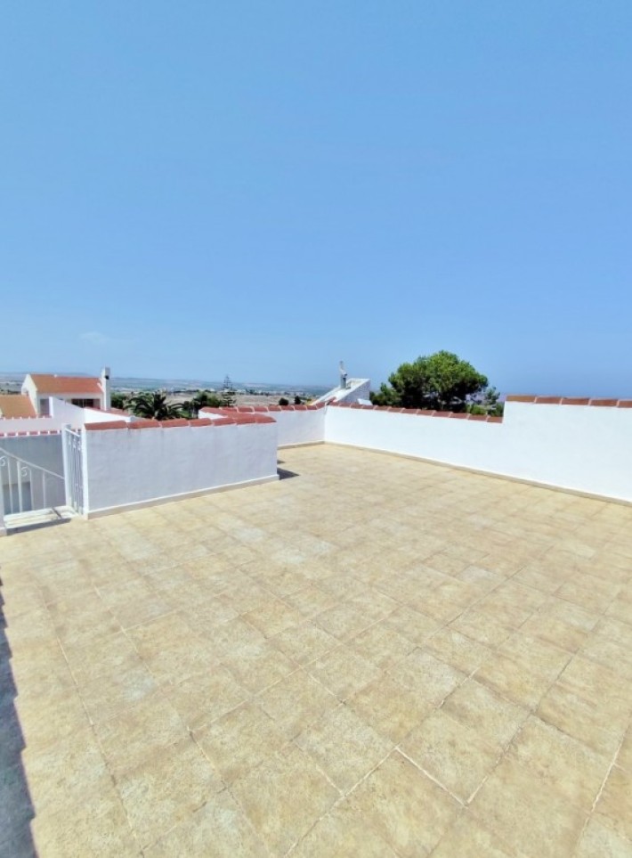 Large detached villa with private pool in San Miguel de Salinas