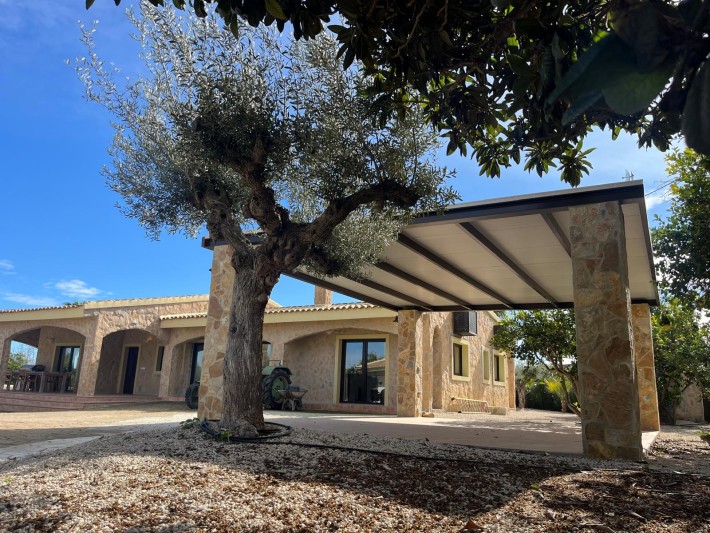 Luxury Finca in San Miguel de Salinas
