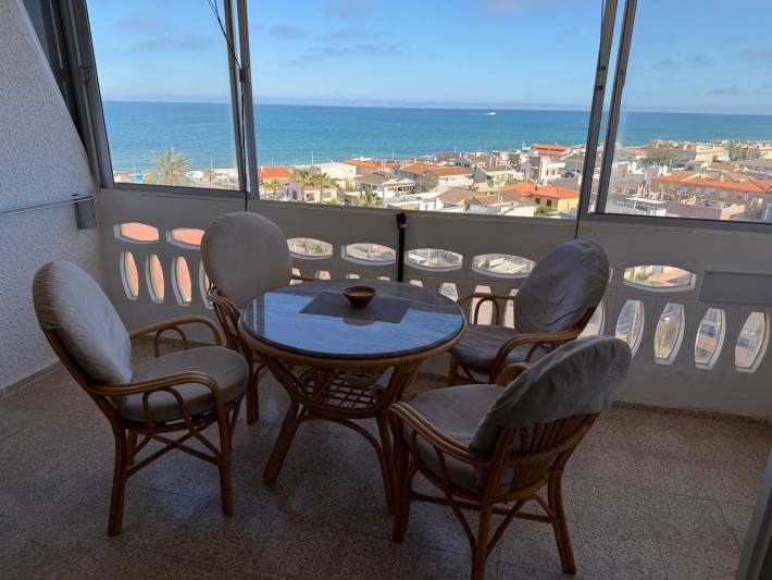 South-facing penthouse apartment - only 100m from the beach!