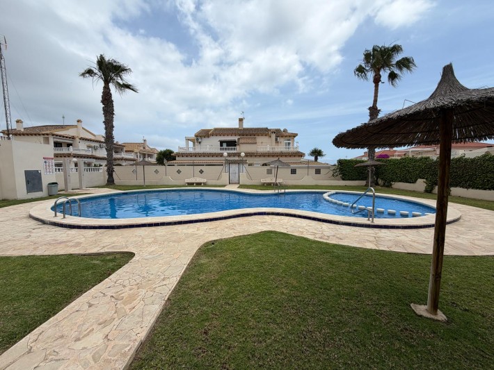 Semi-detached villa with 3 bedrooms in Playa Flamenca